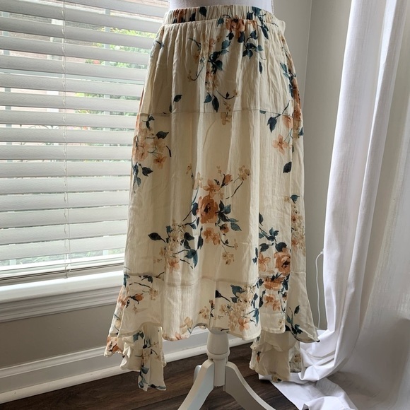 NWT By Together Floral Skirt - Picture 1 of 5